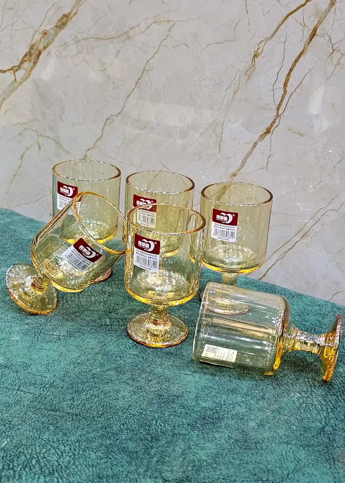 طقم اقلاص ذهبي 6 قطع